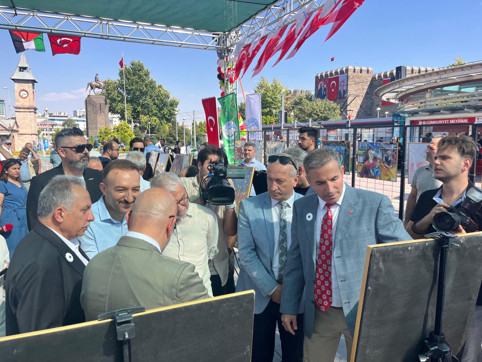 Milletvekili Cıngı, “Tek dileğimiz dünya siyaset sisteminin bu savaşa son vermesidir”